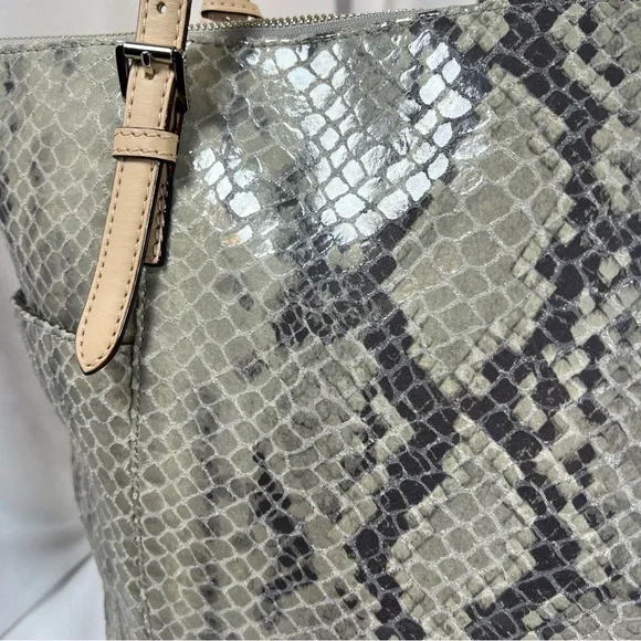 MICHAEL Michael Kors Jet Set Khaki/Gray Python Effect Leather Tote w/ DustbagNWT